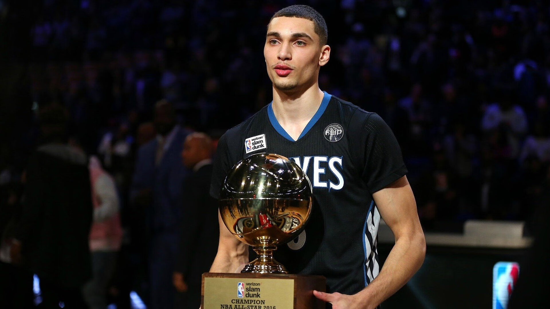 体育瞬间：辽宁队球员势不可挡取得胜利，辽宁队球员资料